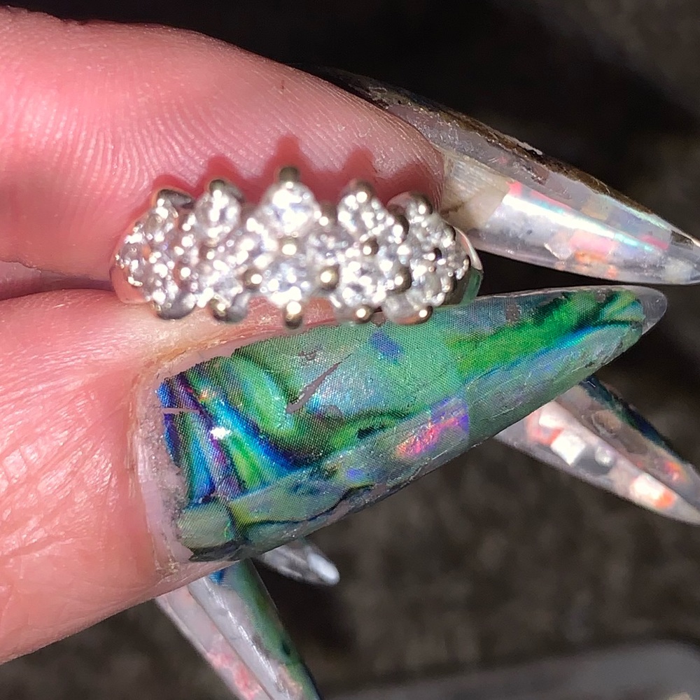 14kt gold real diamond ring